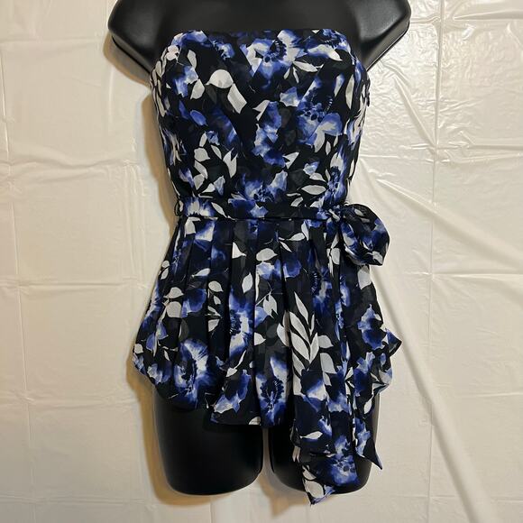 White House Black Market Tops - White House Black Market Strapless Floral Top Size 0 Structured Bustier